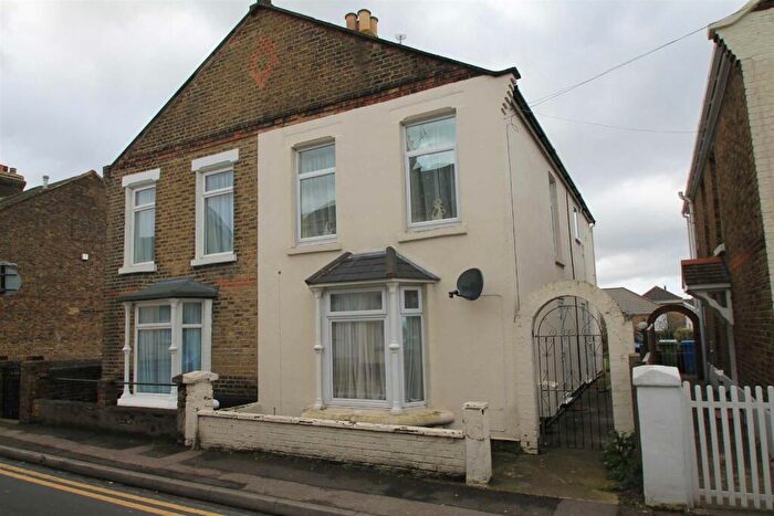 1 Bedroom Flat To Rent In B William StreetSittingbourneKent, ME10
