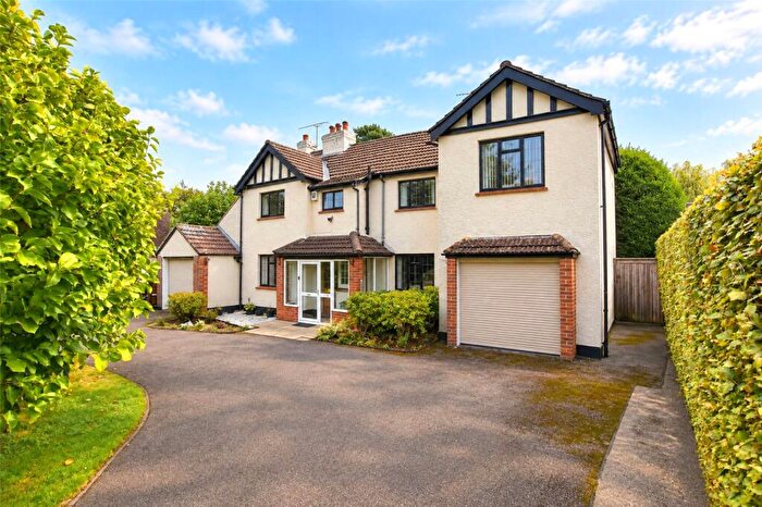 5 Bedroom Detached House For Sale In Lower Road, Great Bookham, KT23