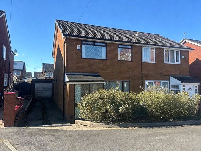 3 Bedroom Semi Detached House For Sale In Manor Close, Chadderton, Oldham, Greater Manchester, OL9