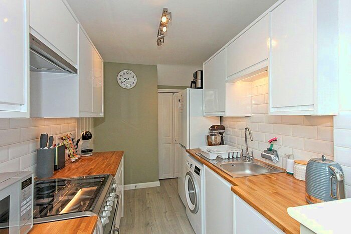 2 Bedroom Terraced House For Sale In Beaconsfield Road, Sittingbourne, Kent, ME10