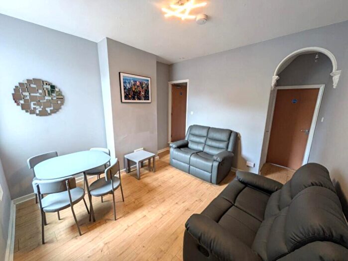3 Bedroom Terraced House To Rent In Thistleberry Avenue, Newcastle-Under-Lyme, ST5