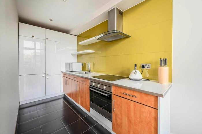 2 Bedroom Flat To Rent In City Road, Old Street, London, EC1V