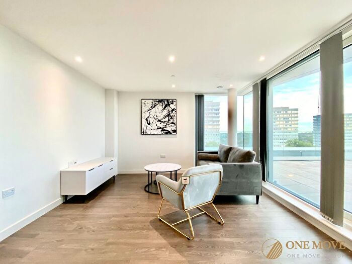 2 Bedroom Flat To Rent In Newnton Close, Sandpiper Building, N4