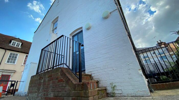 3 Bedroom Property To Rent In Ivy Lane, Canterbury, CT1