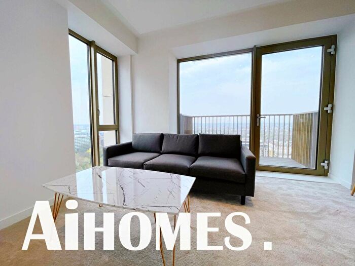 2 Bedroom Apartment To Rent In Local Crescent, Hulme Street, Salford, M5