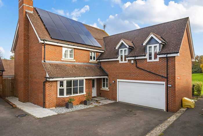 6 Bedroom Detached House To Rent In Ducketts Mead, Shinfield, Reading, Berkshire, RG2