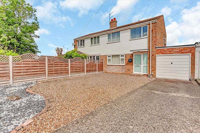 3 Bedroom Semi-Detached House For Sale In Abbey Close, Bozeat, NN29