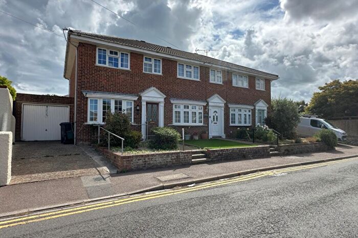 3 Bedroom End Of Terrace House For Sale In Western Road, Deal, CT14