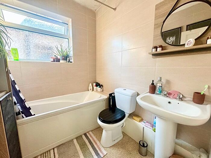 3 Bedroom Terraced House For Sale In Brereton Avenue, Cleethorpes, DN35