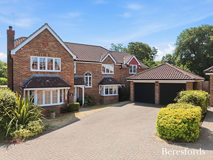 5 Bedroom Detached House For Sale In Lodge Close, Hutton, CM13