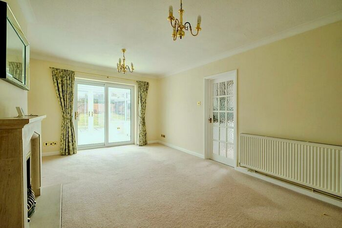 2 Bedroom House To Rent In Peaslands Road, Saffron Walden, CB11