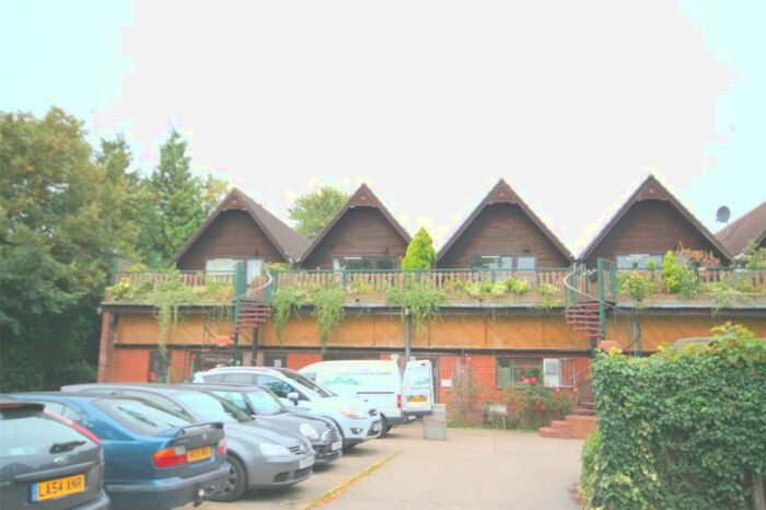 2 Bedroom Property To Rent In The Riverbank, Clewer Court Road, Windsor, Berkshire, SL4