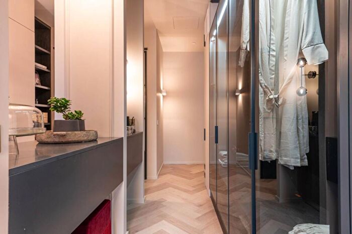 Studio To Rent In Willesden Lane, Brondesbury, London, NW2