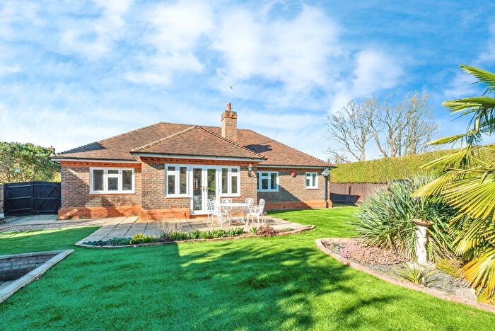 3 Bedroom Bungalow For Sale In Murrells Walk, Great Bookham, Leatherhead, Surrey, KT23