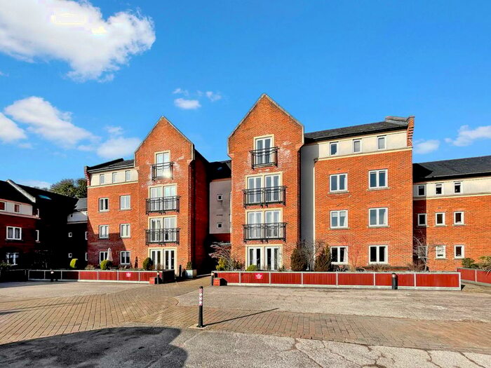 2 Bedroom Penthouse To Rent In Whielden Street, Old Amersham, HP7