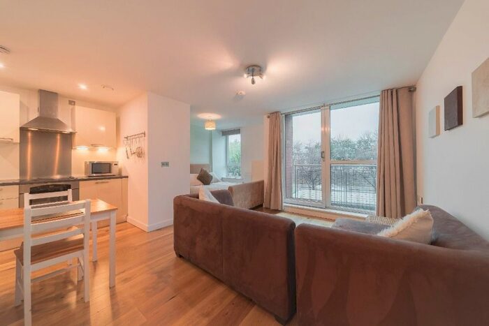 Studio To Rent In St Mary's Road, Sheffield, S2