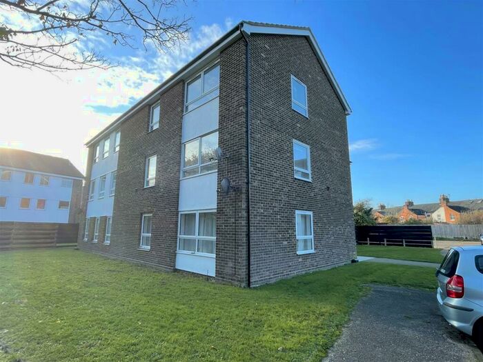 2 Bedroom Flat To Rent In Postmill Close, Ipswich, IP4
