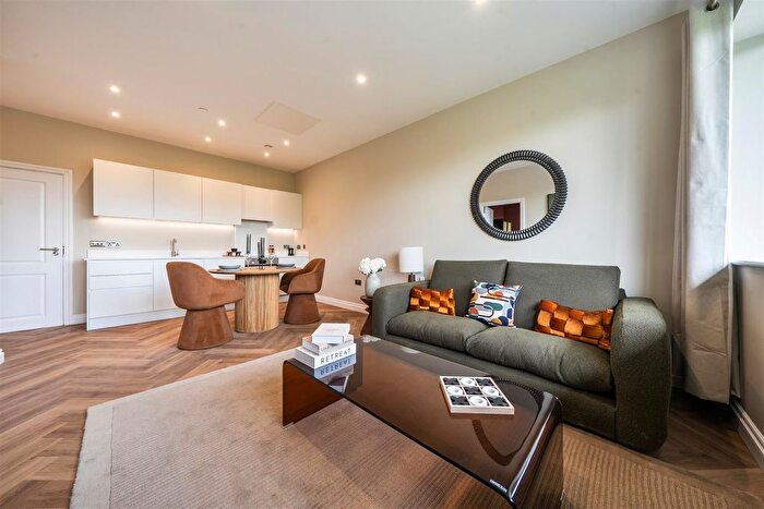 1 Bedroom Flat For Sale In Abbey View, St Albans, AL1