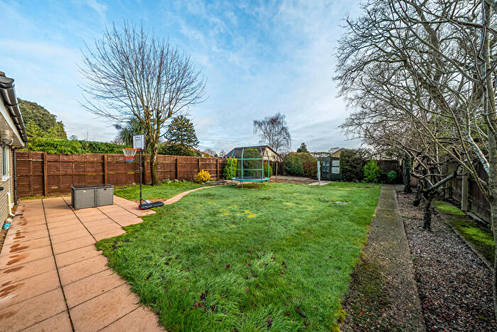 4 Bedroom Detached House For Sale In Wareham Road, Wimborne, BH21