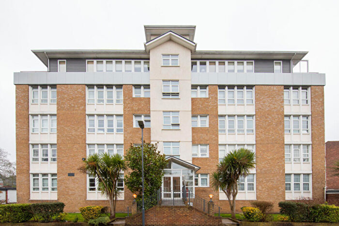 2 Bedroom Apartment For Sale In Aran Drive, Stanmore, HA7