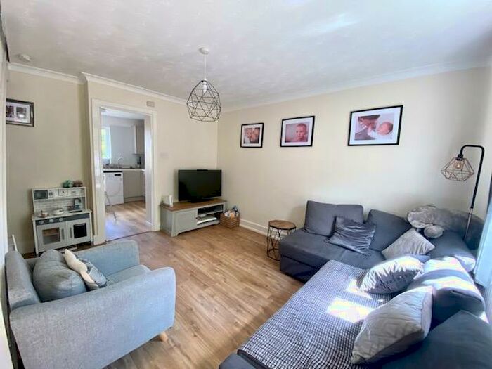 2 Bedroom Property To Rent In Sweet Mead, Saffron Walden, CB10