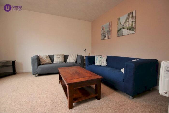 2 Bedroom Flat To Rent In Causewayside, Newington, Edinburgh, EH9