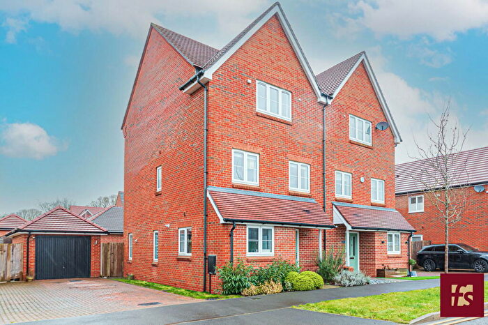 3 Bedroom Semi-Detached House For Sale In Baston Road, Arborfield, RG2