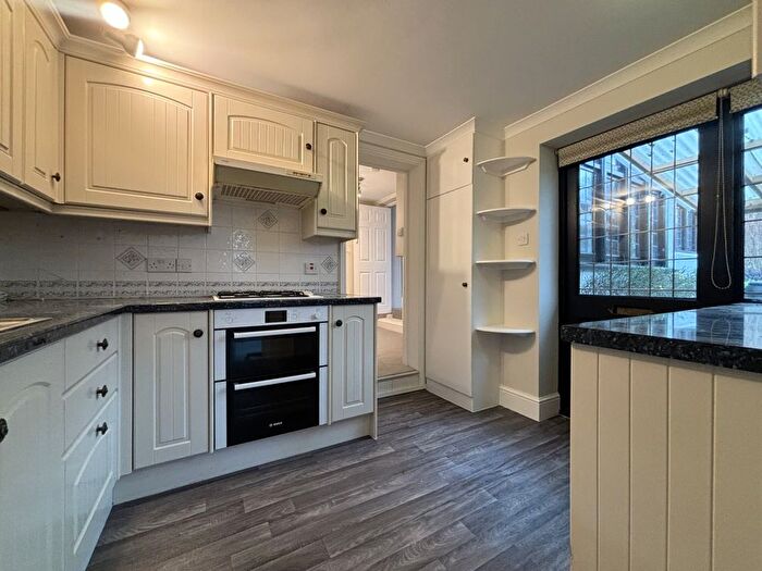 1 Bedroom Cottage To Rent In Ashley Park, Tunbridge Wells, TN4