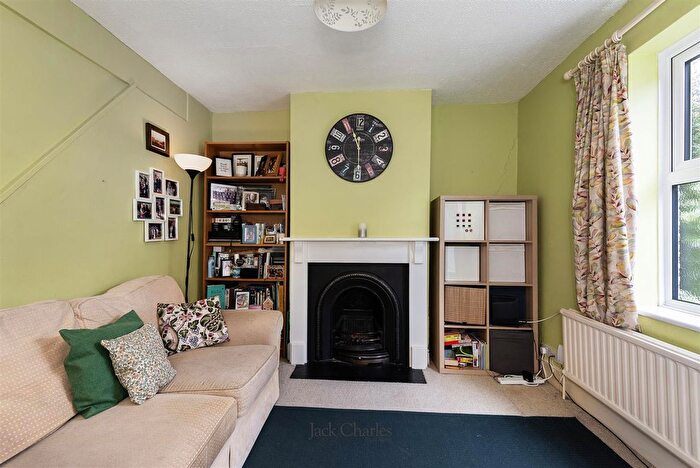4 Bedroom Property For Sale In Uridge Crescent, Tonbridge, TN10