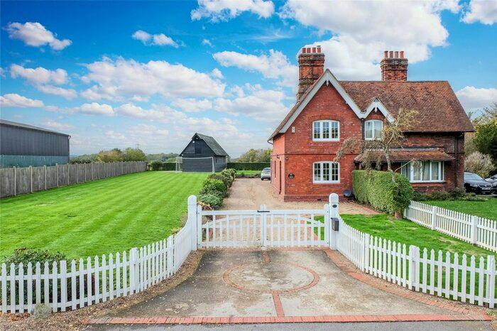 2 Bedroom Semi-Detached House For Sale In Thong Lane, Shorne, Gravesend, Kent, DA12