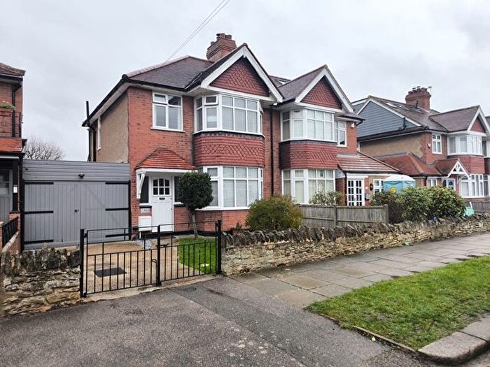 3 Bedroom Semi Detached House To Rent In Phillpotts Avenue, Bedford, MK40