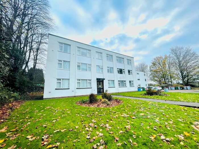 1 Bedroom Flat To Rent In Llanishen Court, Llanishen, Cardiff, CF14