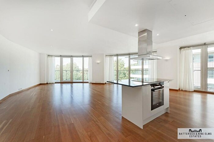 3 Bedroom Apartment For Sale In The Bridge, Queenstown Road, SW11
