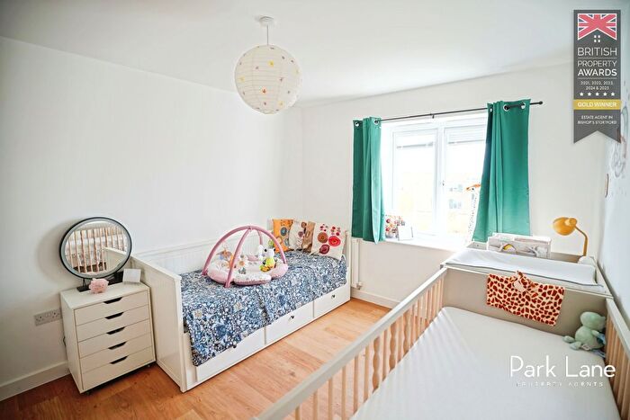 2 Bedroom Flat For Sale In Gibson Road, Bishops Stortford, CM23
