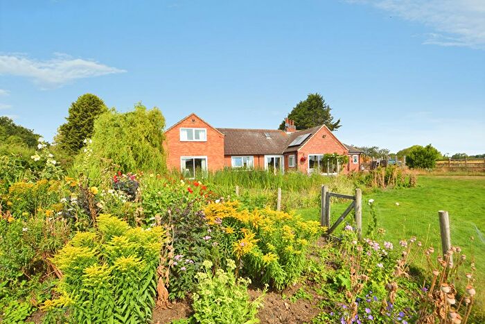 6 Bedroom Detached Bungalow For Sale In Gypsy Lane, Bleasby, NG14