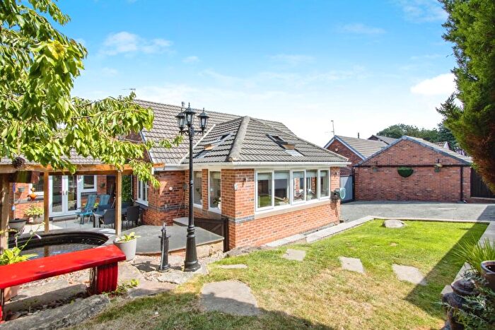 3 Bedroom Bungalow For Sale In Ibbetson Court, Churwell, Morley, Leeds, LS27