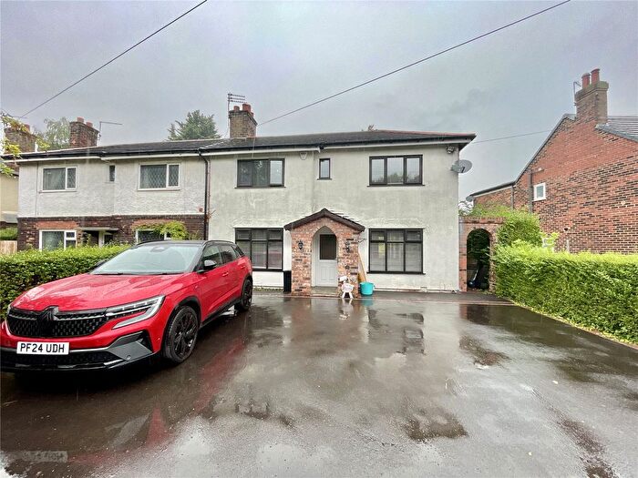 3 Bedroom Semi-detached House For Sale In Mill Lane, Widnes, Merseyside, WA8
