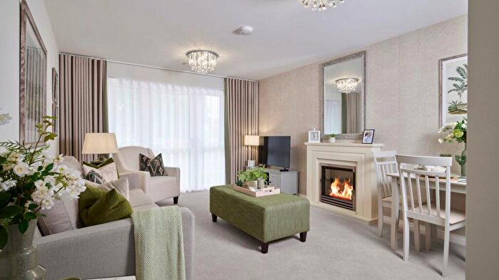 1 Bedroom Apartment For Sale In Gladwell Lodge, OX11