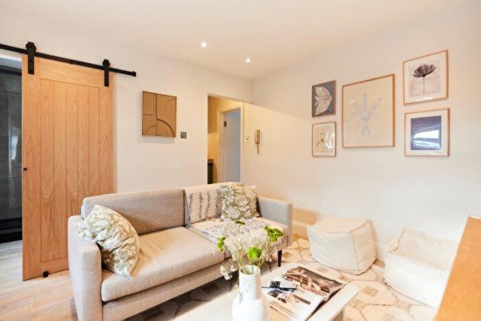 1 Bedroom Flat To Rent In Bonchurch Road, London, W10