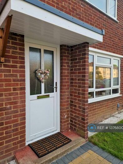 3 Bedroom Terraced House To Rent In Gainsborough Road, Reading, RG30