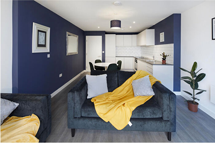 3 Bedroom Apartment To Rent In Talbot Road, Old Trafford, M16