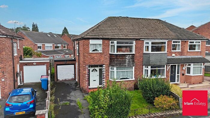 3 Bedroom Semi-Detached House For Sale In Highbury Avenue, Irlam, M44