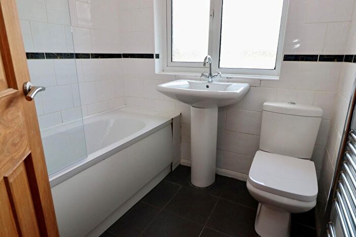 3 Bedroom End Terrace House For Sale In Denison Road, Pocklington, York, YO42