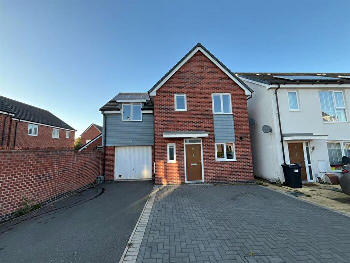 3 Bedroom Detached House To Rent In Buckthorn Road, Coalville, LE67