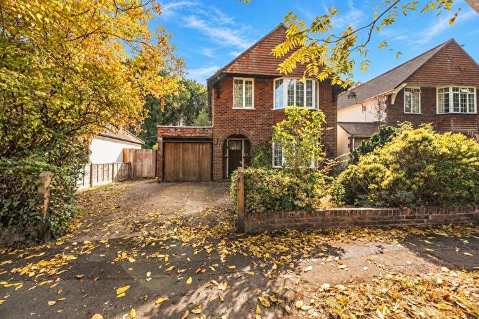 3 Bedroom Detached House For Sale In Horsell, GU21