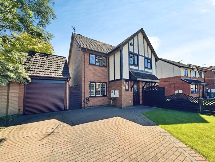3 Bedroom Semi-Detached House For Sale In Peacock Drive, Whetstone, Leicester, LE8