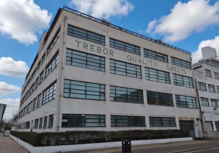 1 Bedroom Flat For Sale In Flat Bridgepoint Lofts, Shaftesbury Road, Forest Gate, London, E7