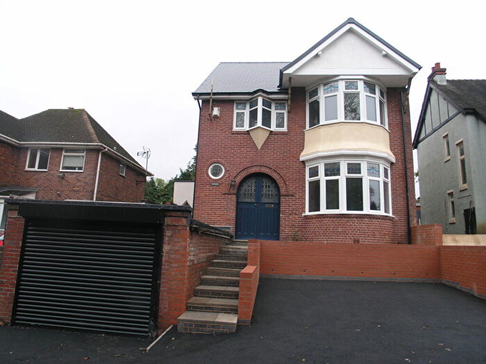 3 Bedroom Detached House To Rent In Barrs Road, Cradley Heath, B64