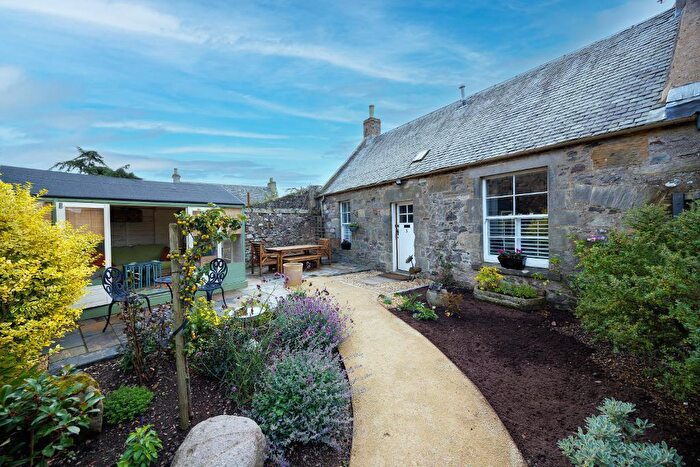4 Bedroom Cottage For Sale In ., Dairsie, Fife, KY15