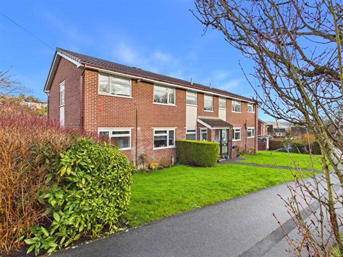 2 Bedroom Flat To Rent In The Lawns, Sheffield, S11